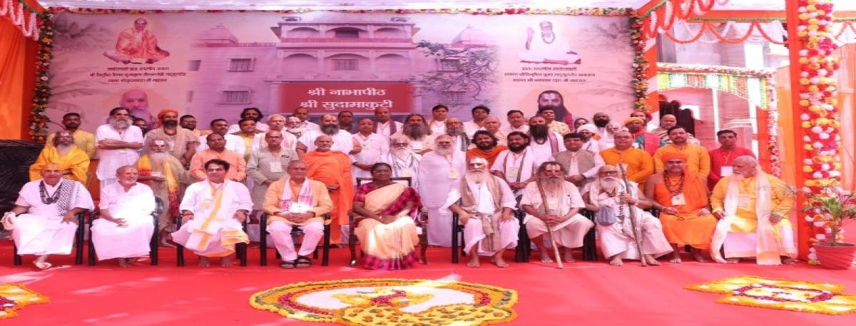 मथुरा दौरे पर राष्ट्रपति द्रौपदी मुर्मु, बांके बिहारी मंदिर और श्रीकृष्ण जन्मस्थान के किए दर्शन