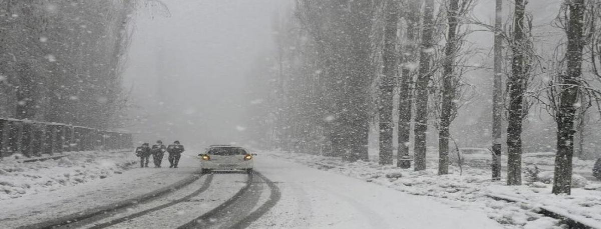 Uttarakhand Weather Update November 2025: बारिश और बर्फबारी से बढ़ेगी ठंड