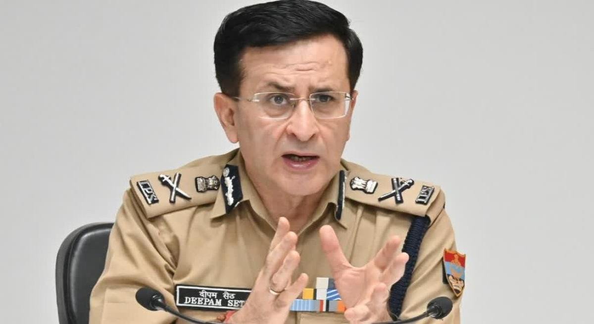 उत्तराखंड में DGP दीपम सेठ के इस्तीफे की मांग तेज, सुराज सेवा दल का देहरादून में जोरदार प्रदर्शन
