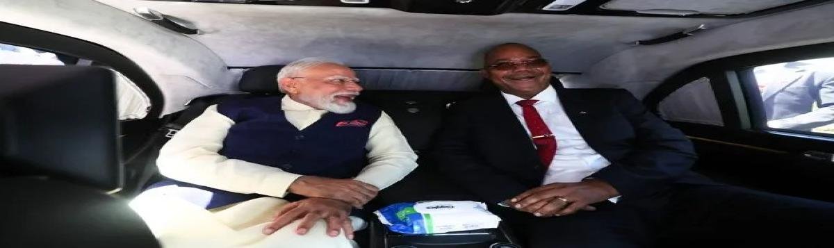 प्रधानमंत्री नरेंद्र मोदी सेशेल्स पहुंचे, राष्ट्रीय दिवस समारोह में होंगे मुख्य अतिथि, भारत-सेशेल्स संबंधों को मिलेगी नई मजबूती