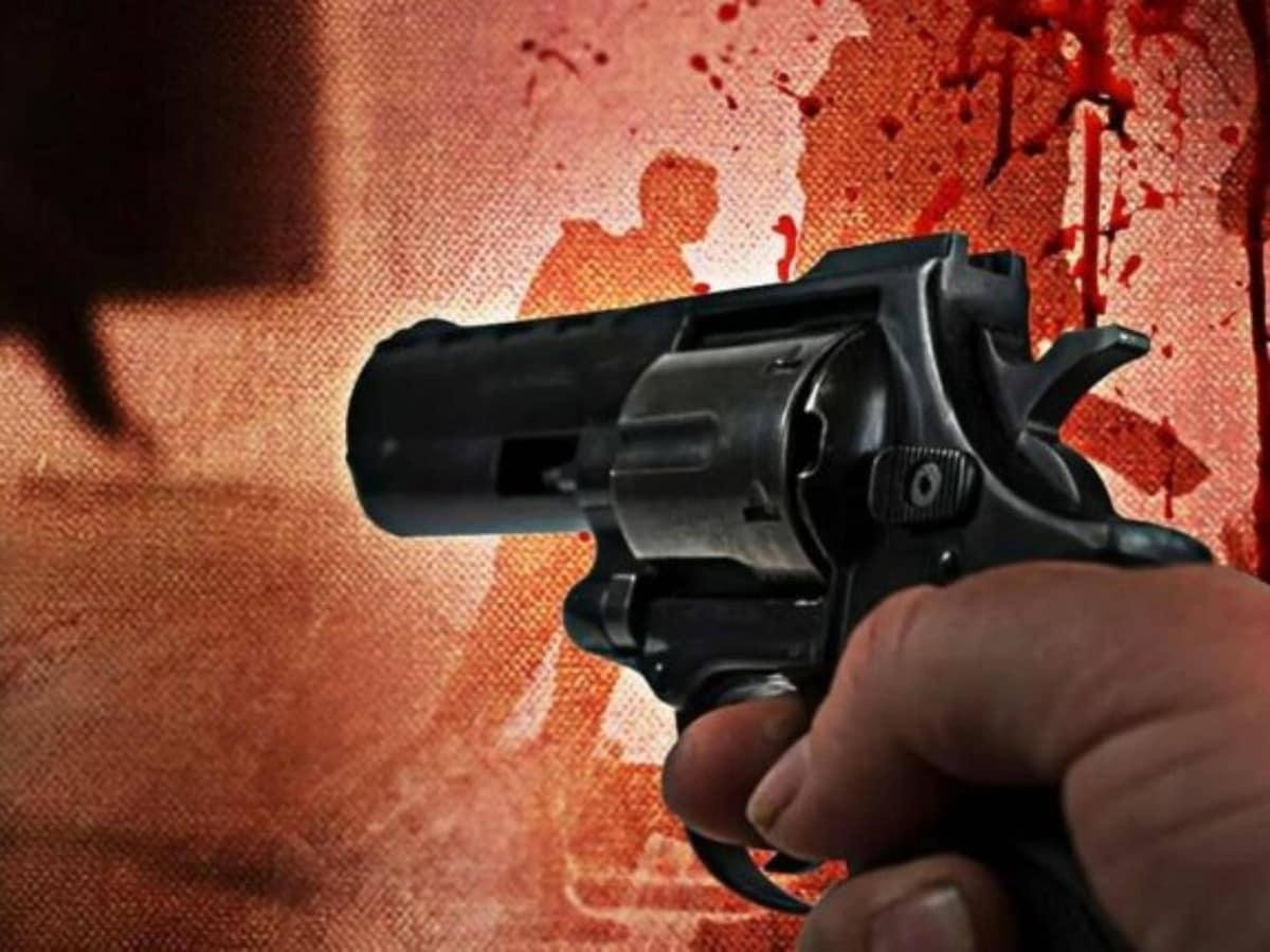 देहरादून - देवभूमि की शांत वादियों में अब गोलियों की तड़तड़ाहट बन गई आम बात,दून में फायरिंग से दो घायल,आरोपी फरार।
