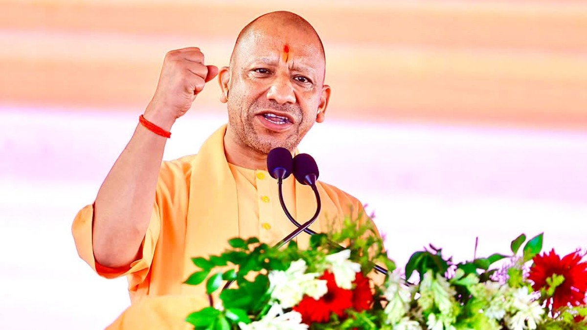 ग़ाज़ीपुर में विपक्ष पर जमकर बरसे सीएम योगी, बोले अब असला बारूद नहीं रामलीला का होता है आयोजन
