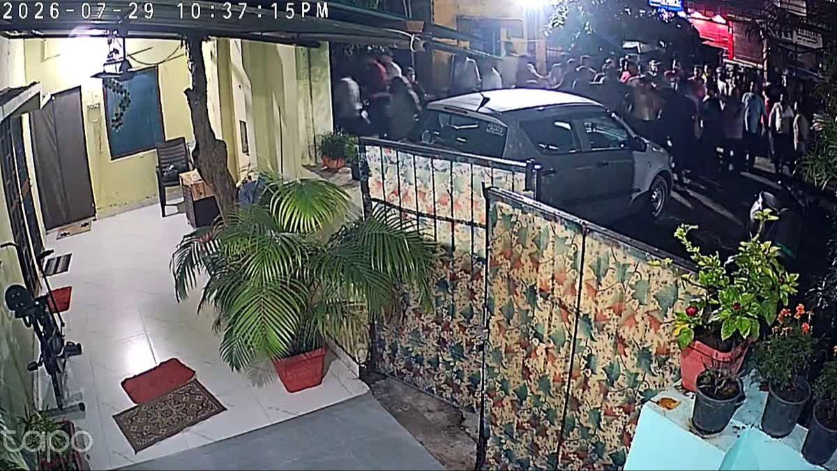 देहरादून: जल संस्थान परिसर में पार्षद और साथियों की दबंगई, मारपीट की घटना सीसीटीवी में कैद; मुकदमा दर्ज