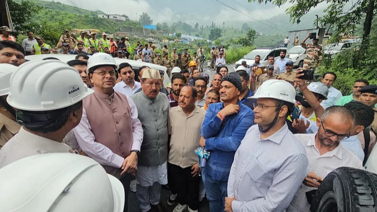 चमोली टनल हादसा: CM धामी ने लिया रेस्क्यू ऑपरेशन का जायजा, 19 मजदूर सुरक्षित बाहर,3 का रेस्क्यू जारी!