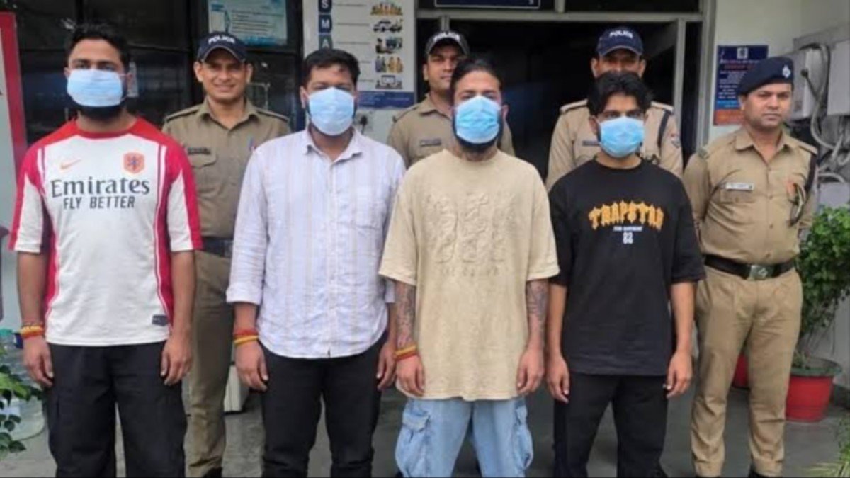 बिग बॉस फेम मोटो व्लॉगर अनुराग डोभाल की जमानत याचिका ख़ारिज, साथियों को मिली जमानत