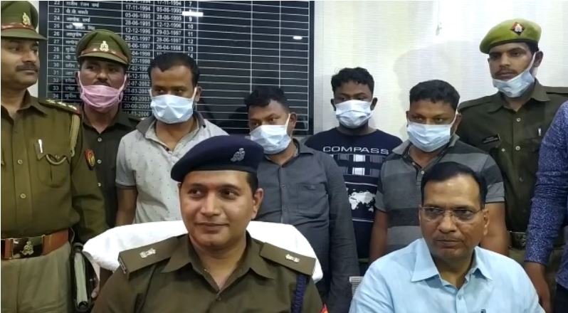 UP : पुलिस को मिली बड़ी कामयाबी, 4 शातिर टप्पेबाज गिरफ्तार