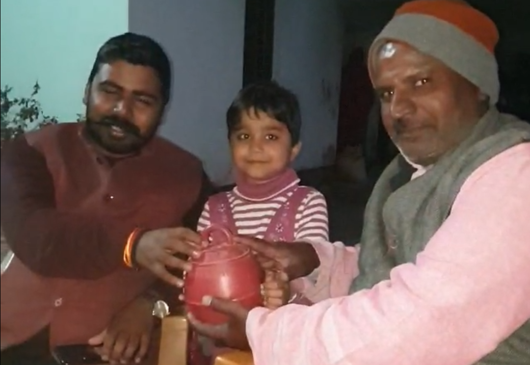  श्री राम मंदिर निर्माण में गुल्लक भेंट कर 5 वर्षीय बिटिया ने पेश की मिसाल | Nation One