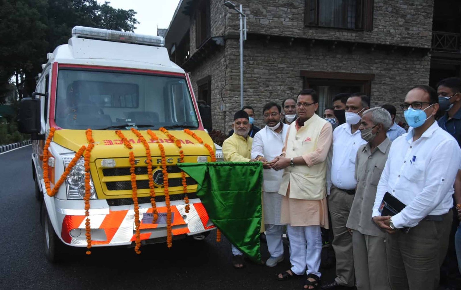  मुख्यमंत्री पुष्कर सिंह धामी ने रवाना की अत्याधुनिक सुविधायुक्त एम्बुलेंस | Nation One