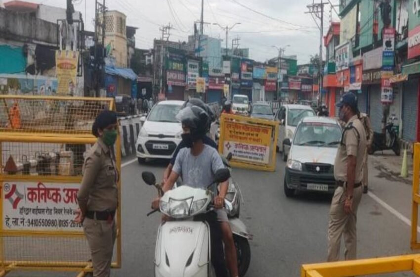  Dehradun: बीच चौराहों पर बने यातायात बूथ हटाने की कार्रवाई शुरू, इन जगहों से हटेंगे ट्रैफिक बूथ | Nation One