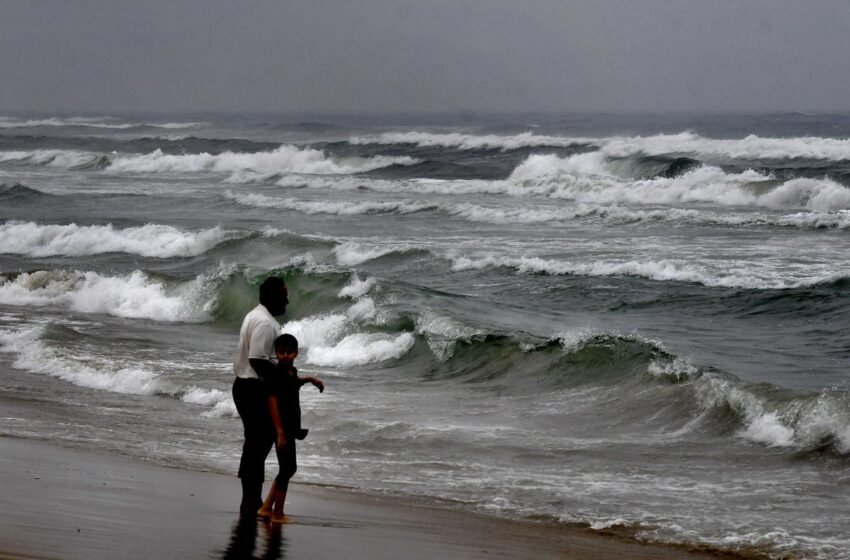  Cyclone Mandous : बहुत तेजी से बढ़ रहा है चक्रवाती तूफान मैंडस, जारी किया गया रेड अलर्ट | Nation One