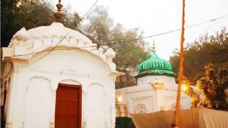  Pakistan : 277 साल पुराने गुरुद्वारे को ‘मस्जिद’ बताकर कट्टरपंथियों ने किया कब्जा, सिखों की एंट्री पर लगाया बैन | Nation One