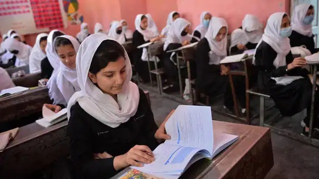  Afghanistan : तालिबान सरकार ने यूनिवर्सिटी प्रवेश परीक्षा में शामिल होने से महिलाओं को रोका | Nation One