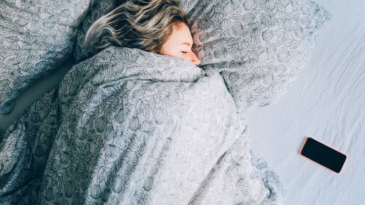  Health Tips : क्‍या आपको भी सर्दियों में आती है ज्‍यादा नींद? जानिए ओवर स्लीपिंग के कारण | Nation One