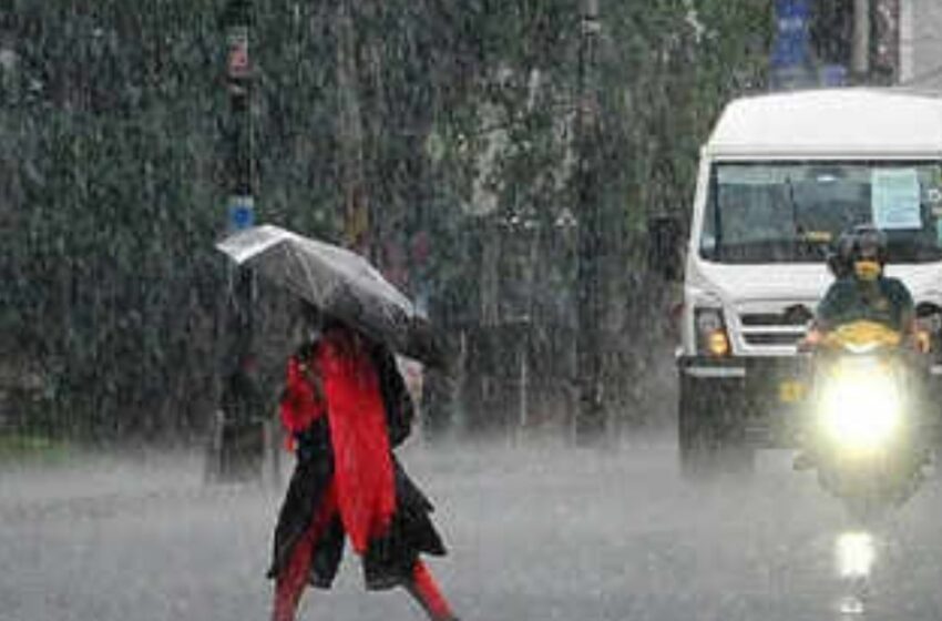  Uttarakhand के कई जिलो में बारिश का रेड अलर्ट, 300 से ज्यादा सड़के हुई बंद | Nation One