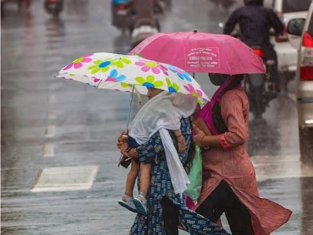  Weather : उत्तराखंड के इन जिलों में भारी बारिश का ऑरेंज और येलो अलर्ट जारी, पढ़ें | Nation One