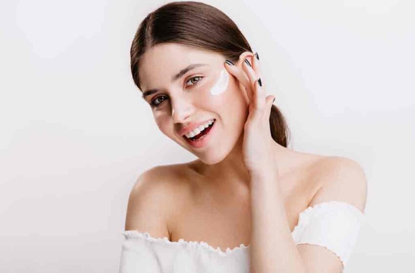  Skin Care : कम टाइम में ऑफिस जाने वाली महिलाएं ऐसे रखें अपनी स्किन को हाइड्रेट | Nation One