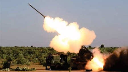  DRDO के पिनाका रॉकेट लॉन्चर का परीक्षण सफल, एक साथ कई निशानों पर बरसाए रॉकेट | Nation One